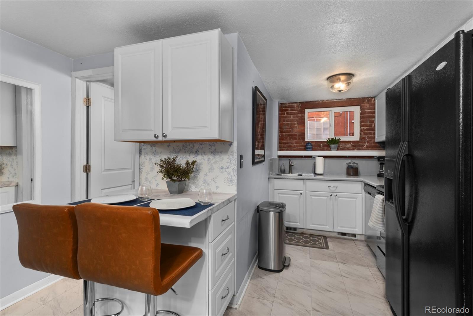 MLS Image #39 for 1351 n franklin street,denver, Colorado