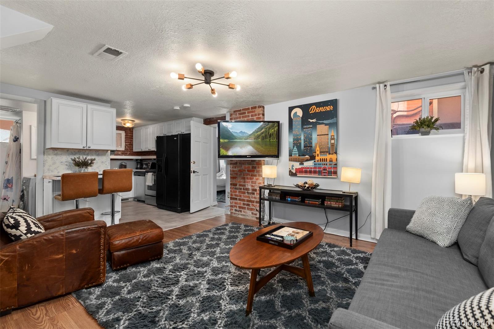 MLS Image #5 for 1351 n franklin street,denver, Colorado