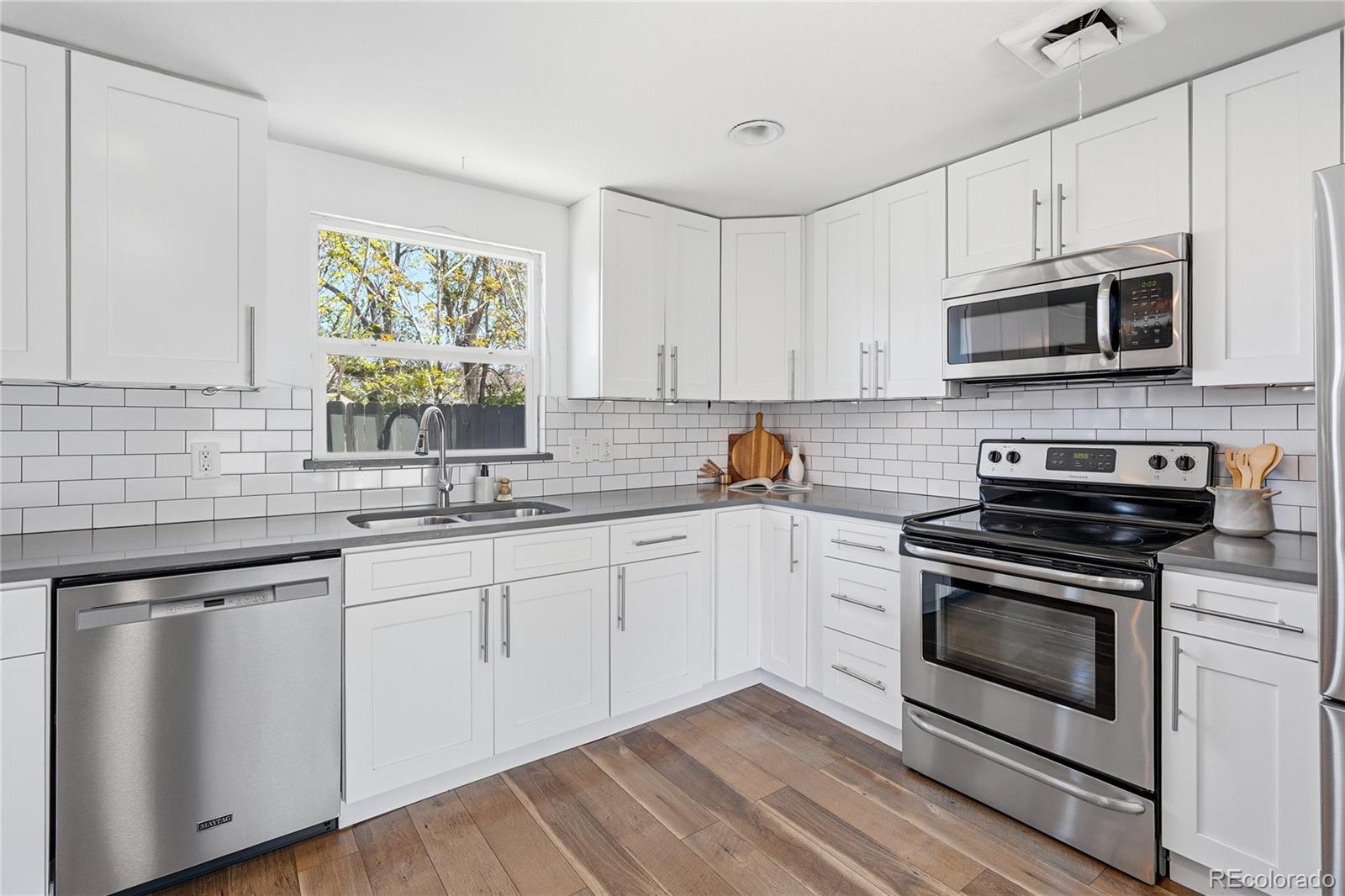 MLS Image #11 for 1560 w beekman place,denver, Colorado