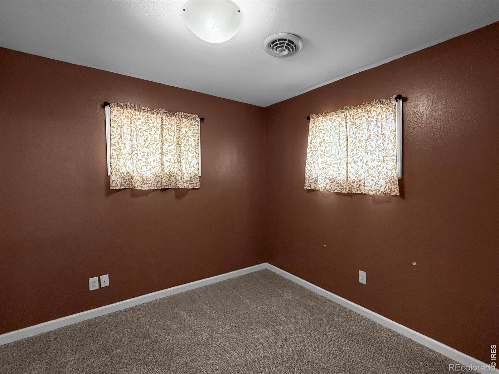 MLS Image #9 for 512  cleveland street,sterling, Colorado