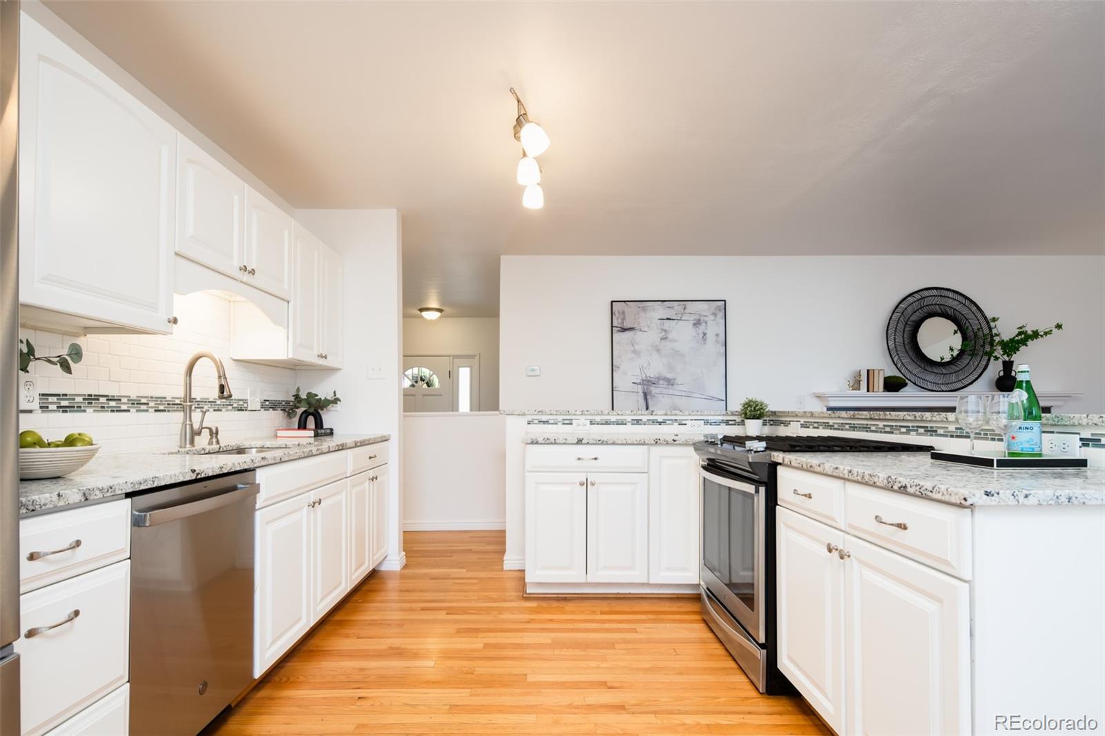 MLS Image #4 for 13429 w auburn avenue,lakewood, Colorado