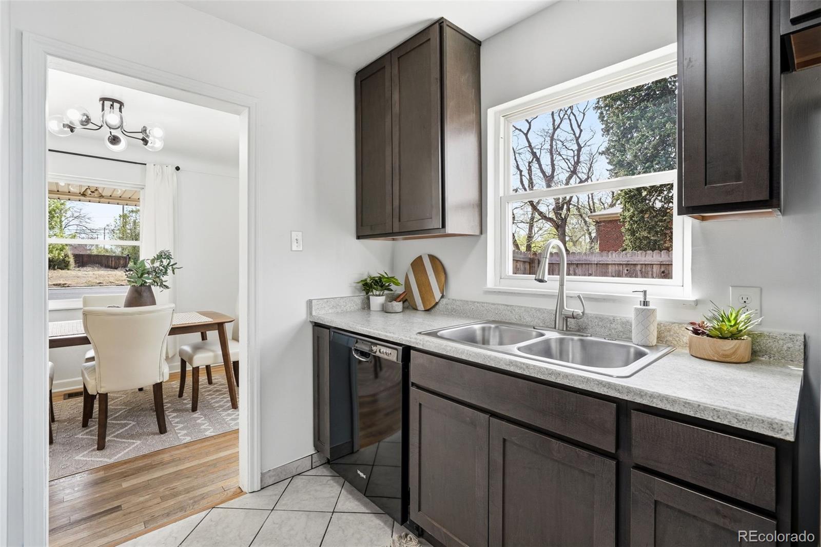 MLS Image #10 for 2301  olive street,denver, Colorado