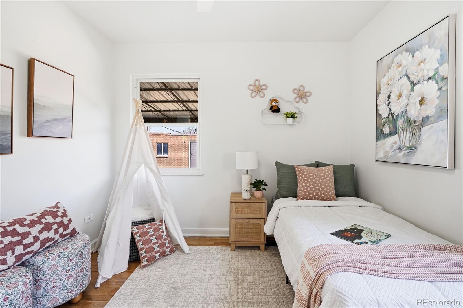 MLS Image #11 for 2301  olive street,denver, Colorado