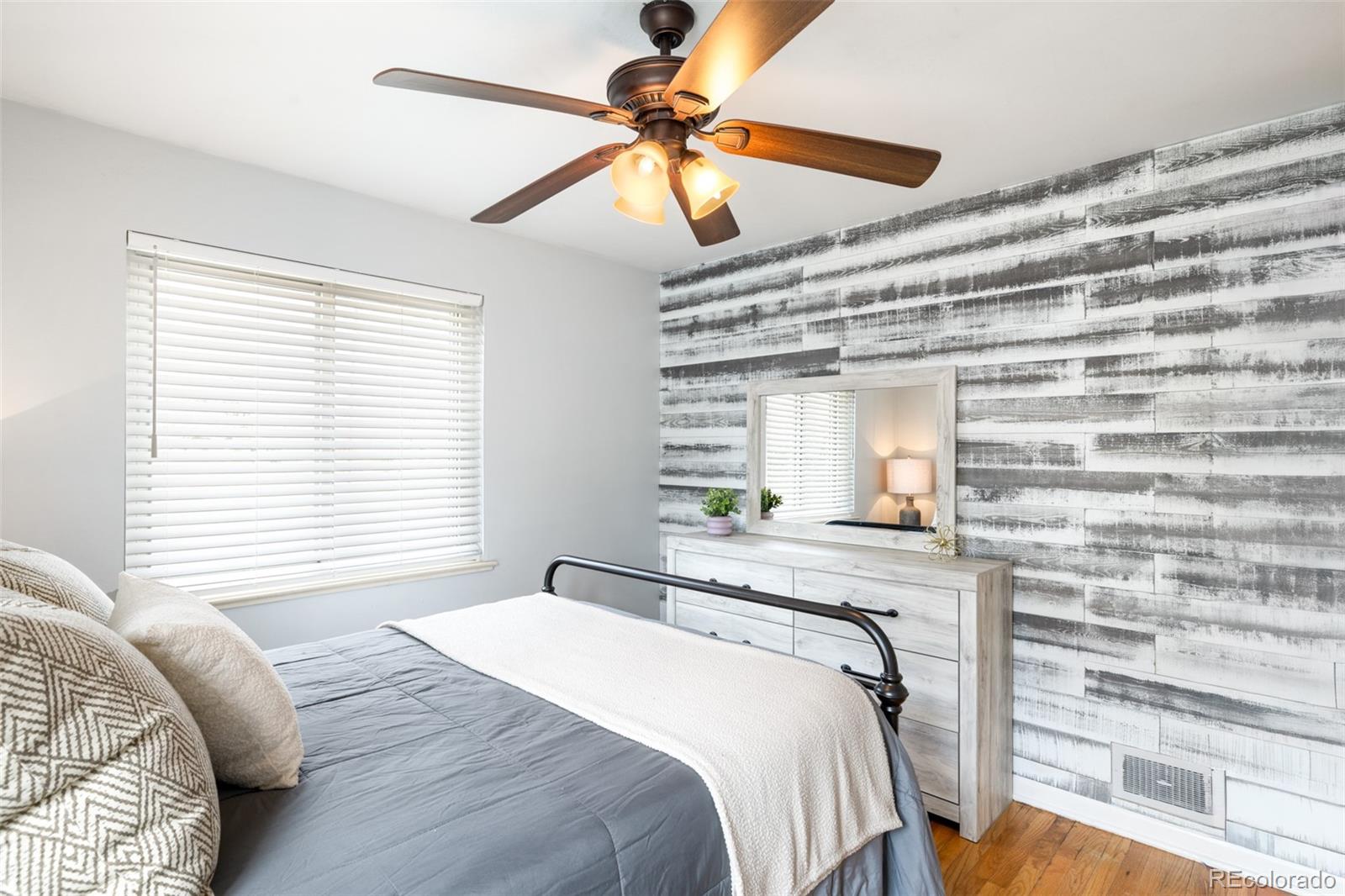 MLS Image #15 for 7600 e 22nd avenue,denver, Colorado
