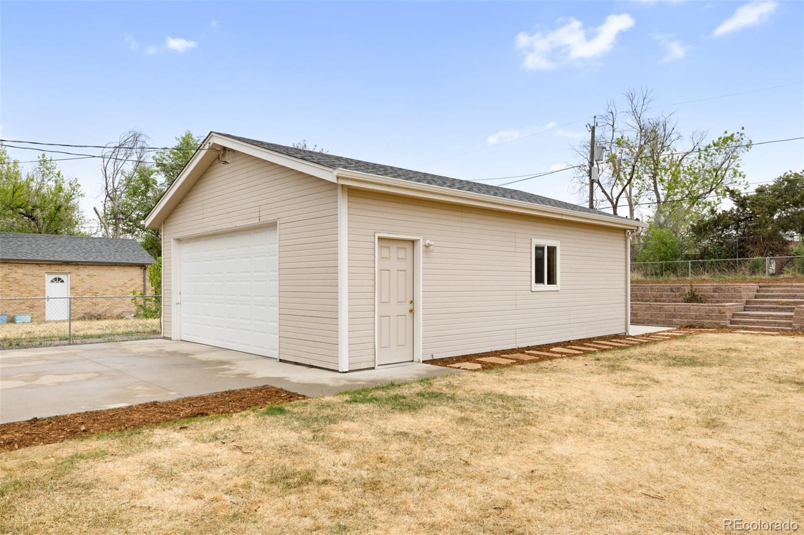MLS Image #29 for 7600 e 22nd avenue,denver, Colorado