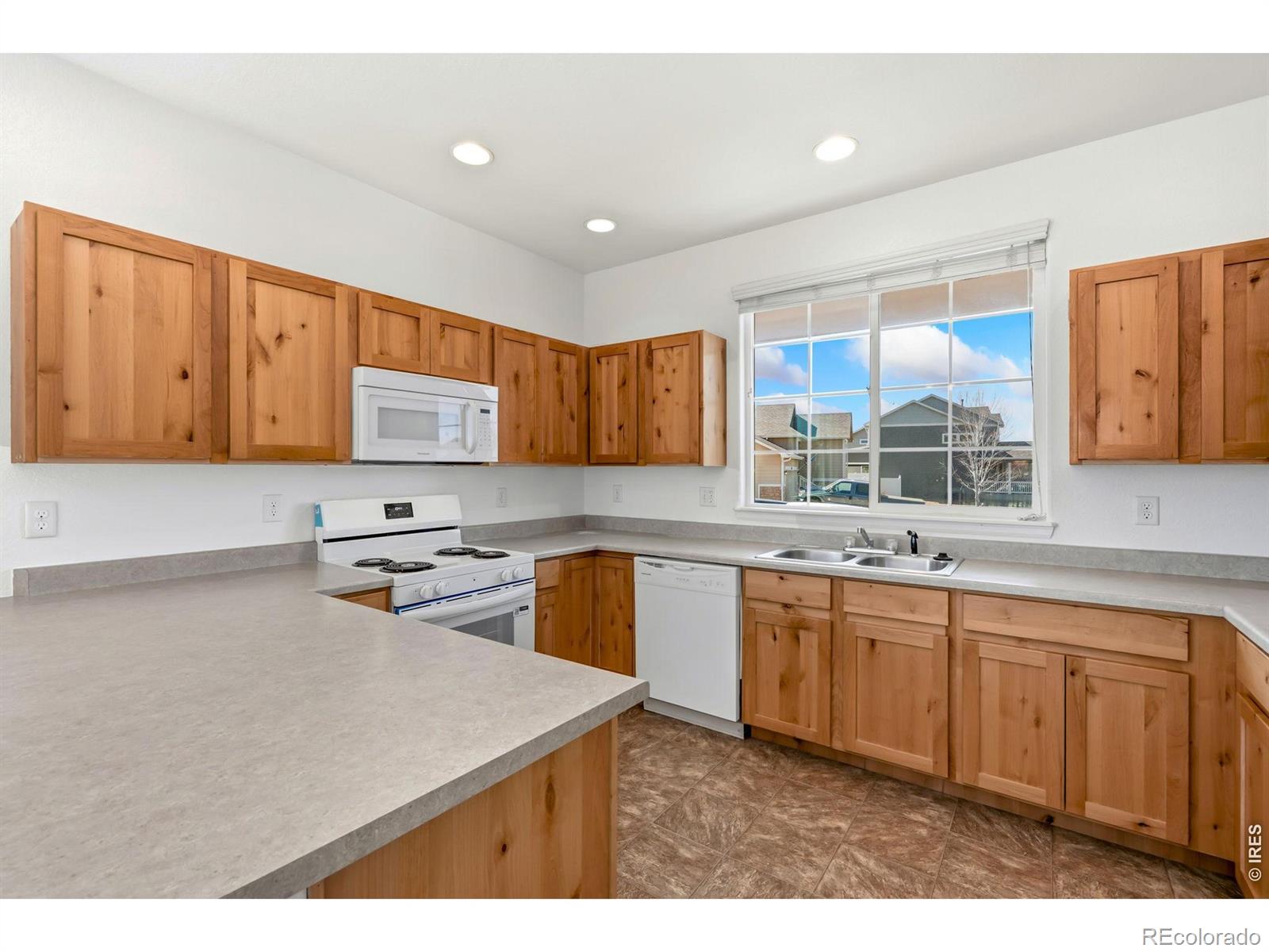 MLS Image #10 for 245  pinebrook court,windsor, Colorado