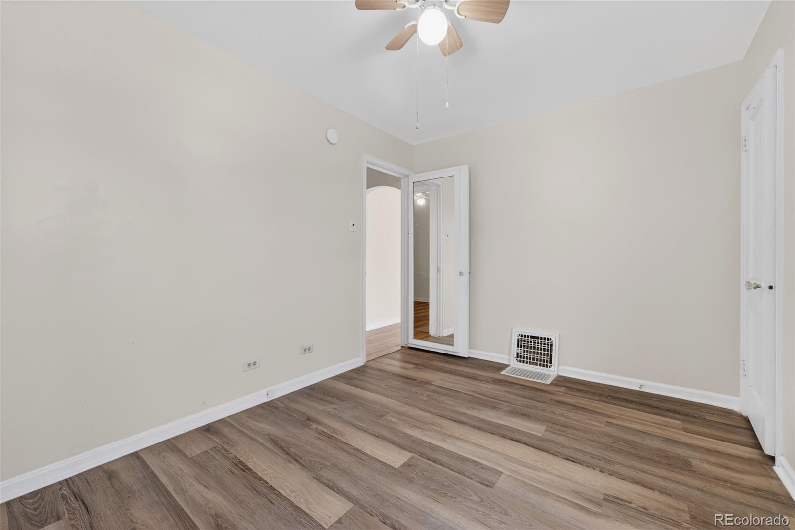 MLS Image #14 for 630 s dale court,denver, Colorado