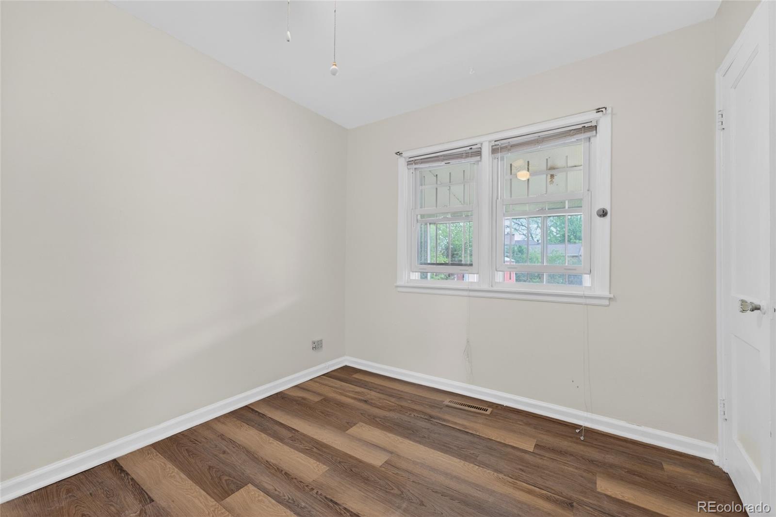MLS Image #16 for 630 s dale court,denver, Colorado