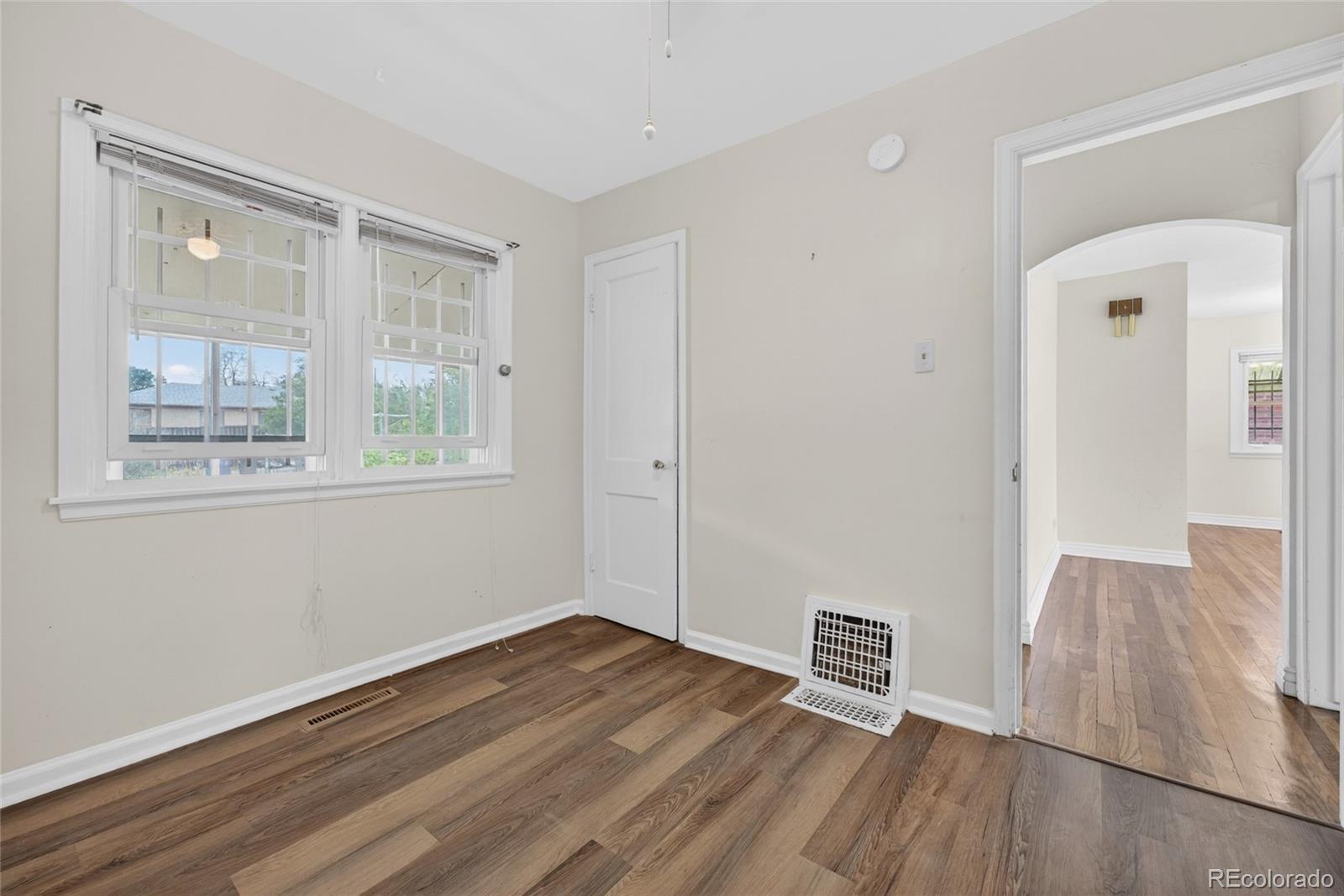 MLS Image #18 for 630 s dale court,denver, Colorado