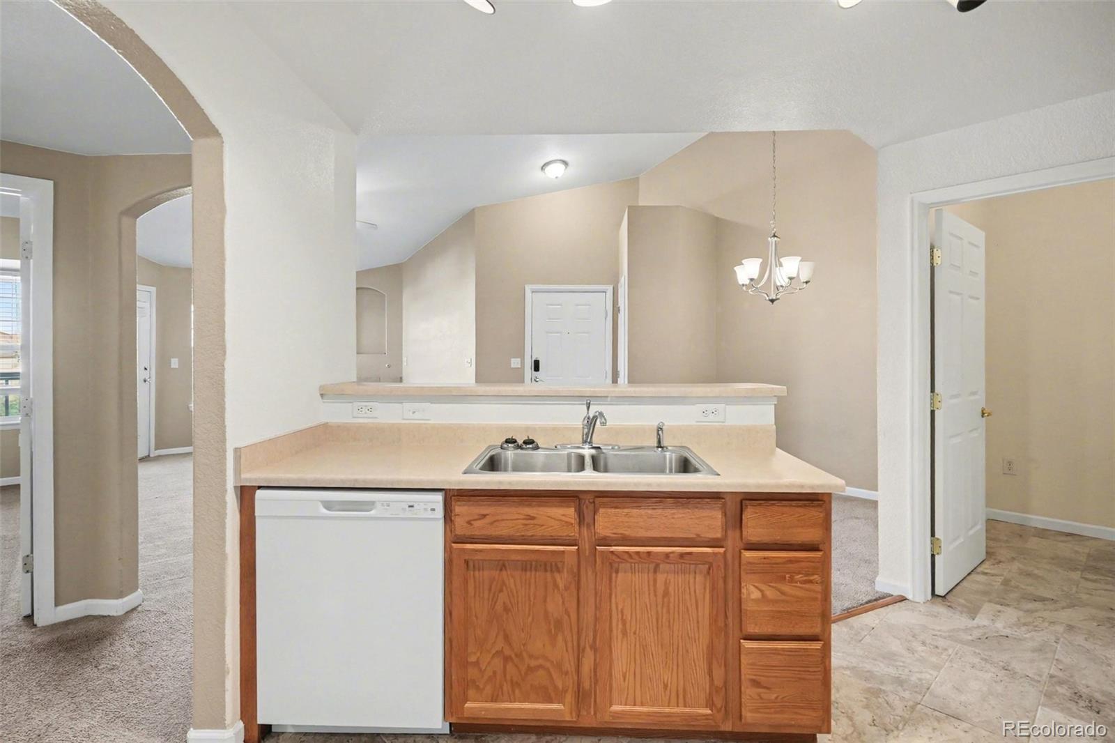 MLS Image #10 for 5723 n gibralter way,aurora, Colorado
