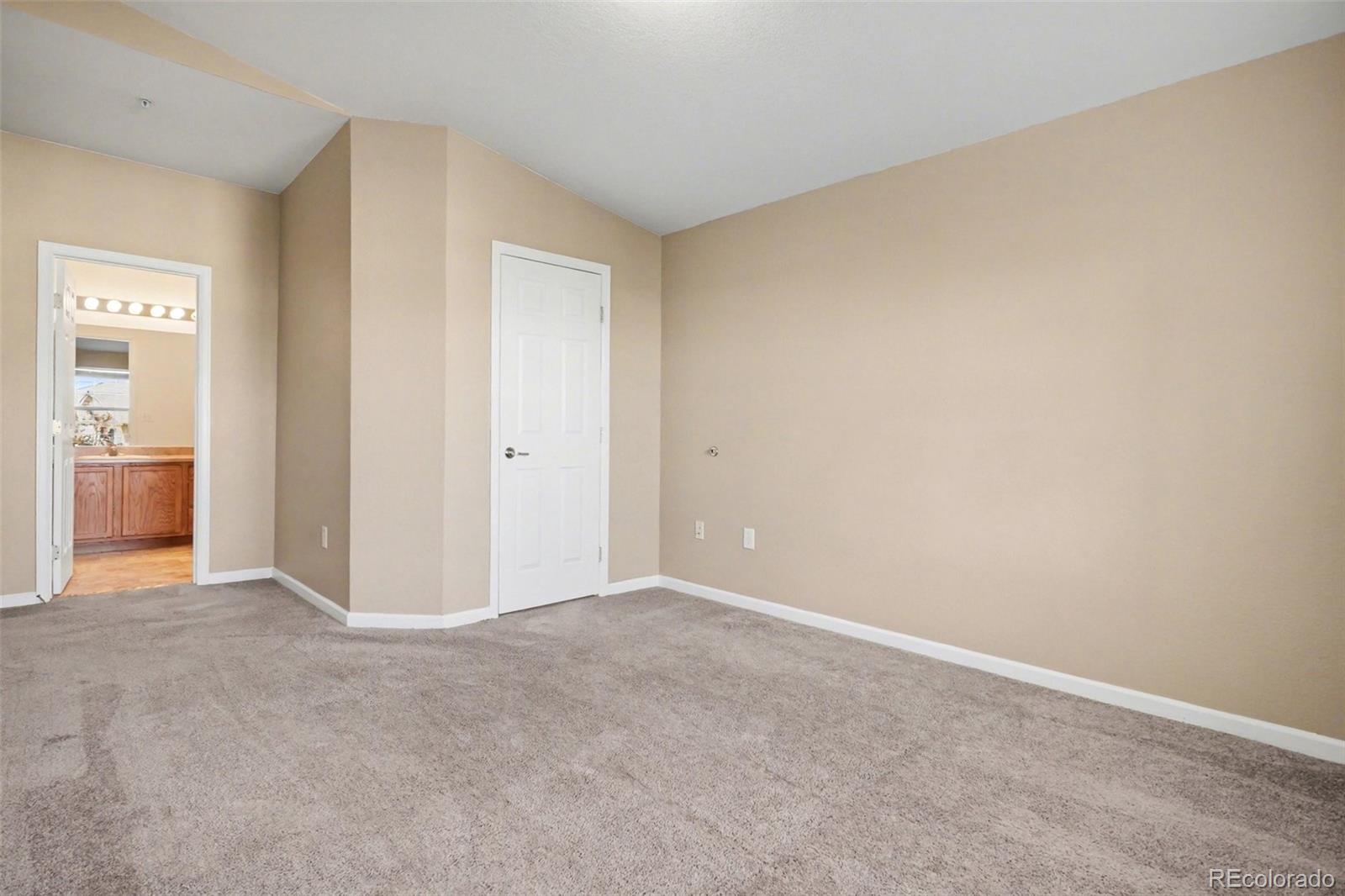 MLS Image #13 for 5723 n gibralter way,aurora, Colorado