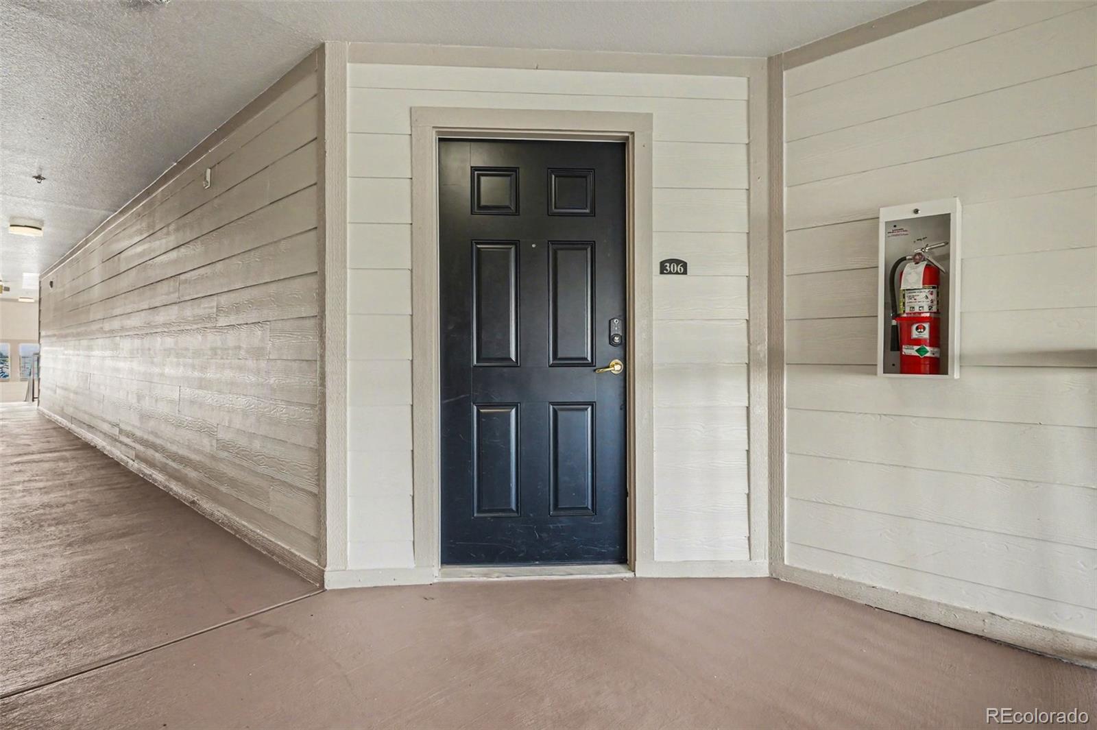 MLS Image #3 for 5723 n gibralter way,aurora, Colorado