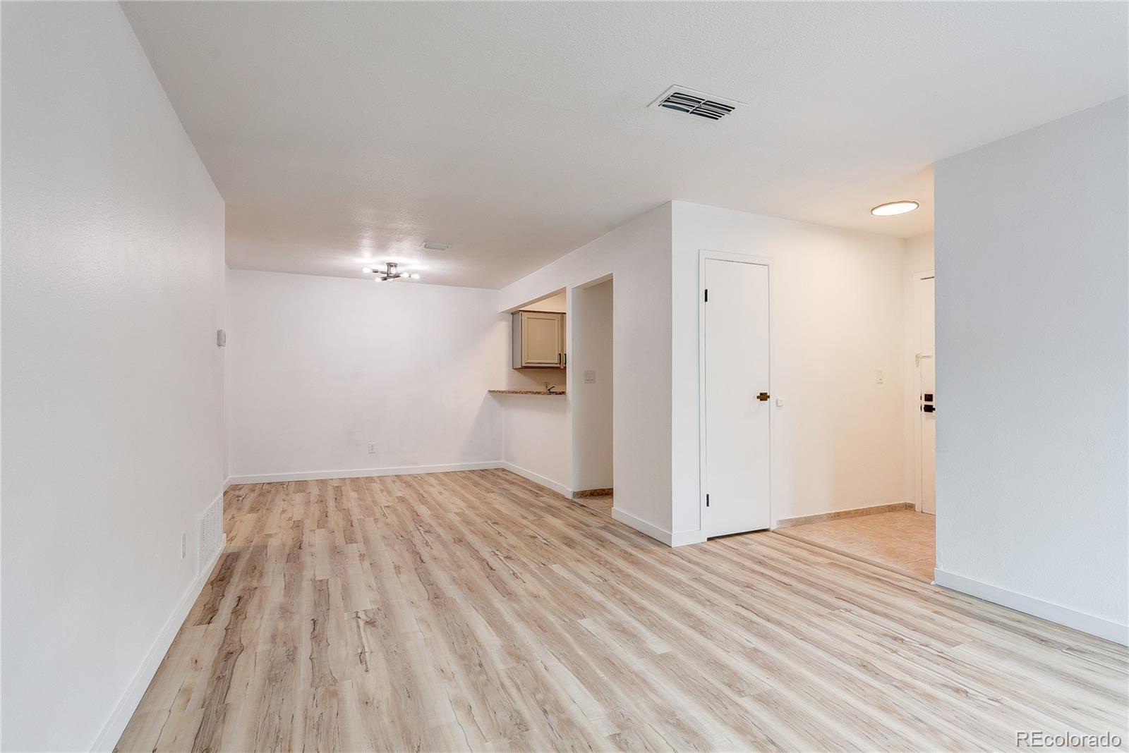 MLS Image #17 for 2365 e geddes avenue b22,littleton, Colorado