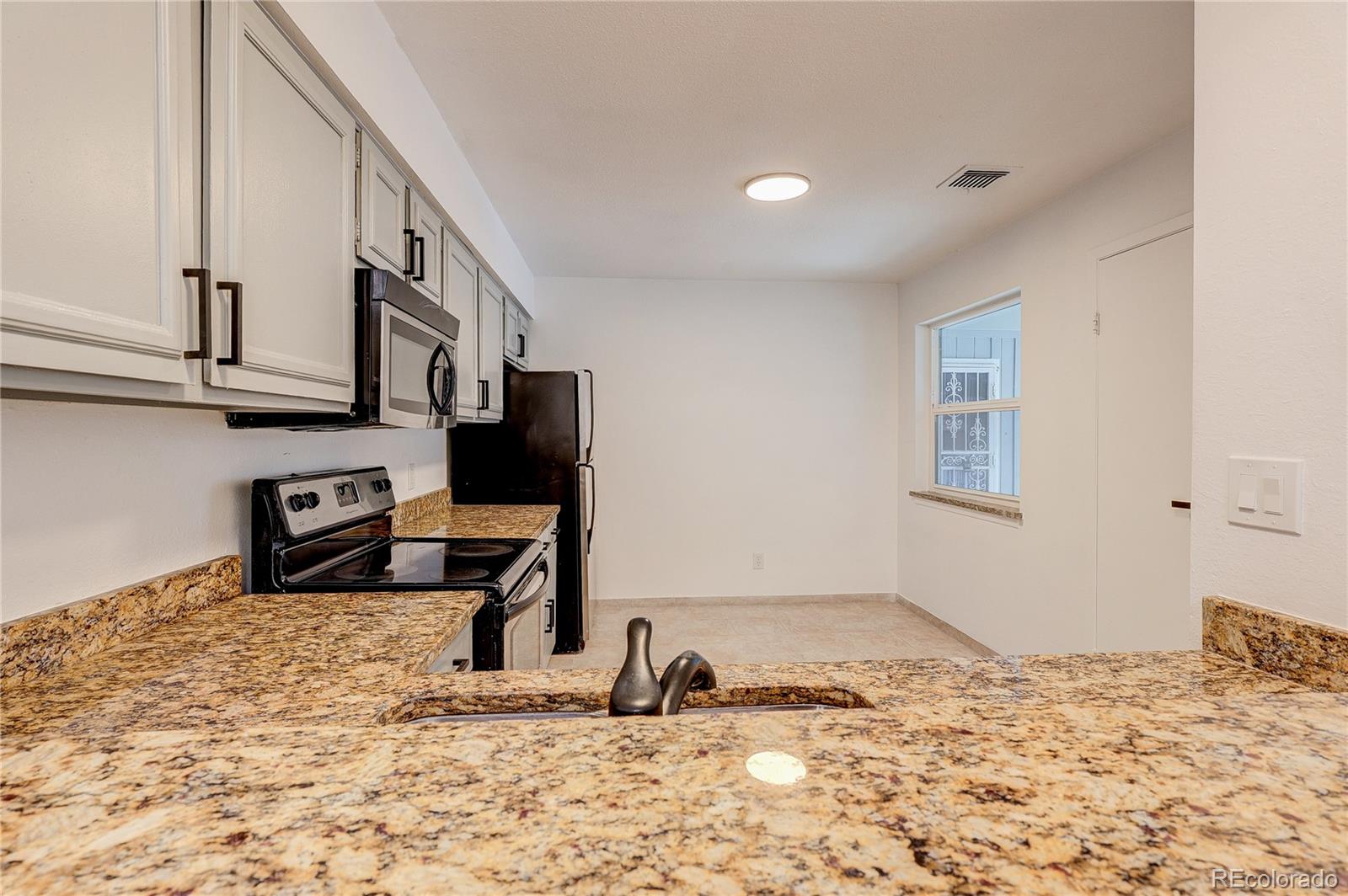 MLS Image #9 for 2365 e geddes avenue b22,littleton, Colorado