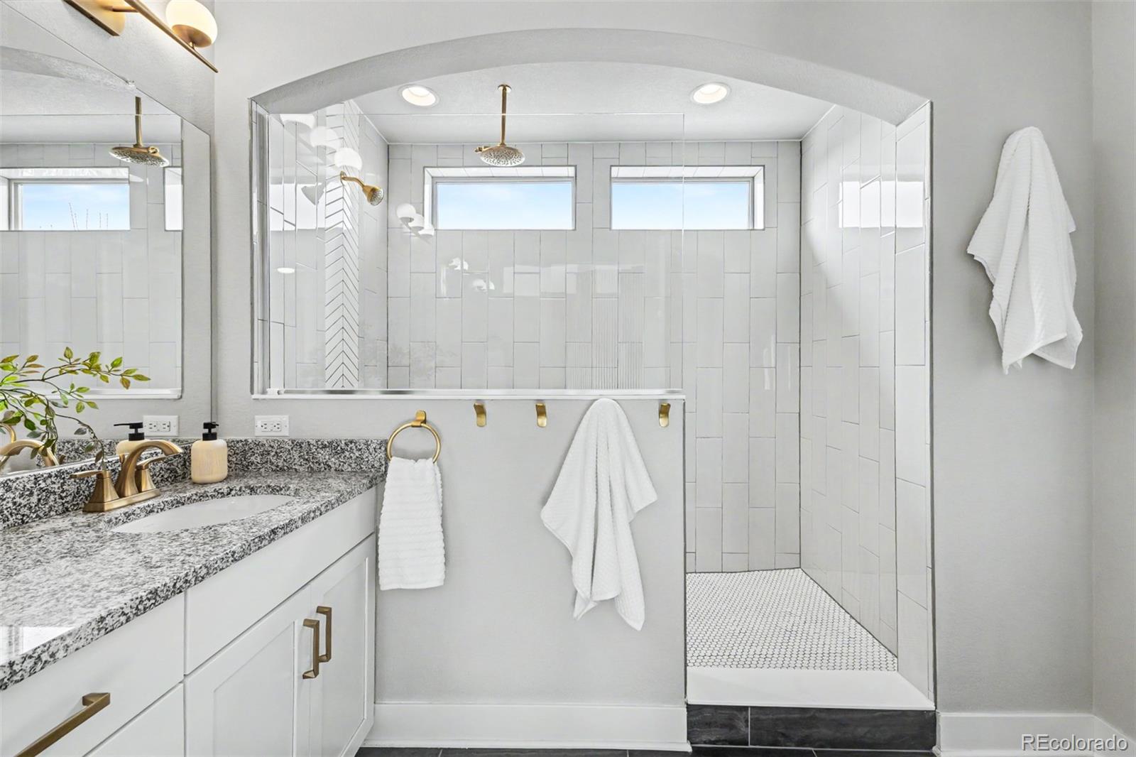 MLS Image #19 for 9982 e 60th avenue,denver, Colorado