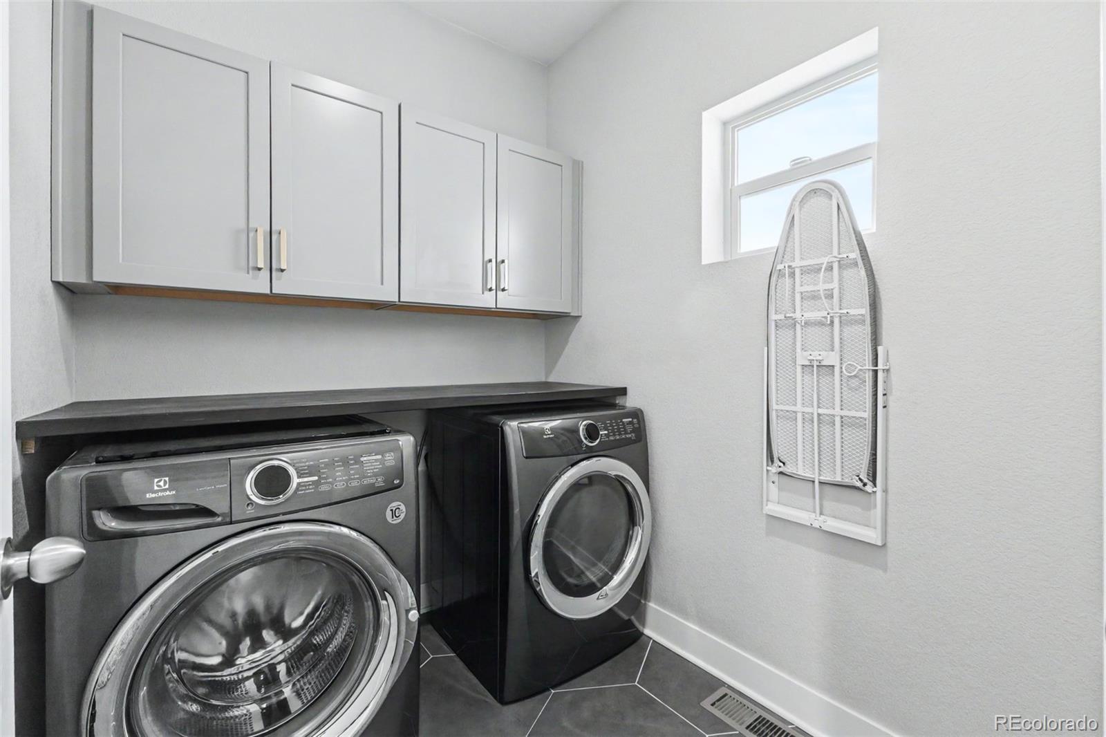MLS Image #27 for 9982 e 60th avenue,denver, Colorado
