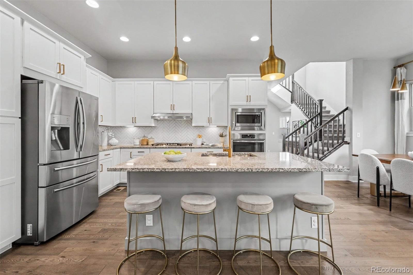 MLS Image #7 for 9982 e 60th avenue,denver, Colorado