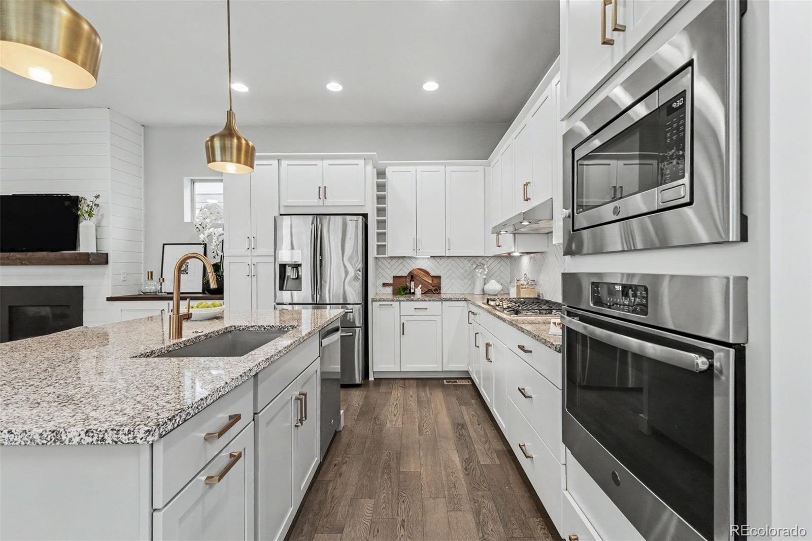 MLS Image #8 for 9982 e 60th avenue,denver, Colorado