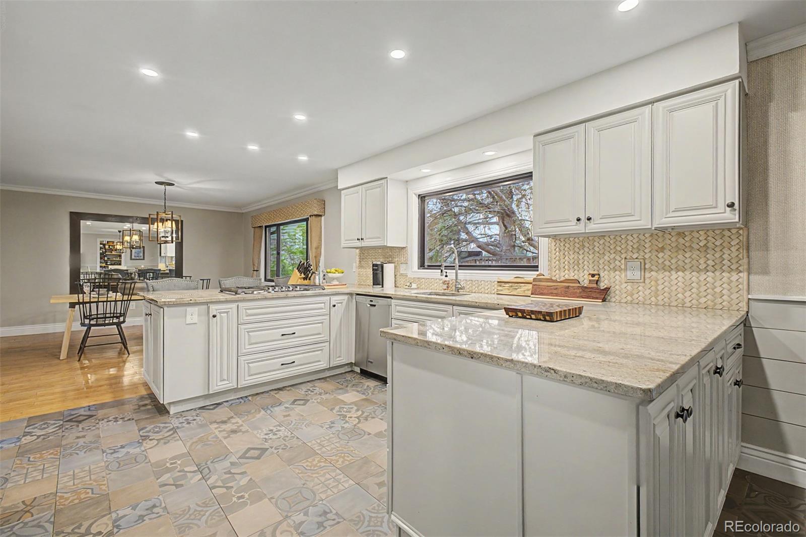 MLS Image #13 for 6152 s geneva way,englewood, Colorado