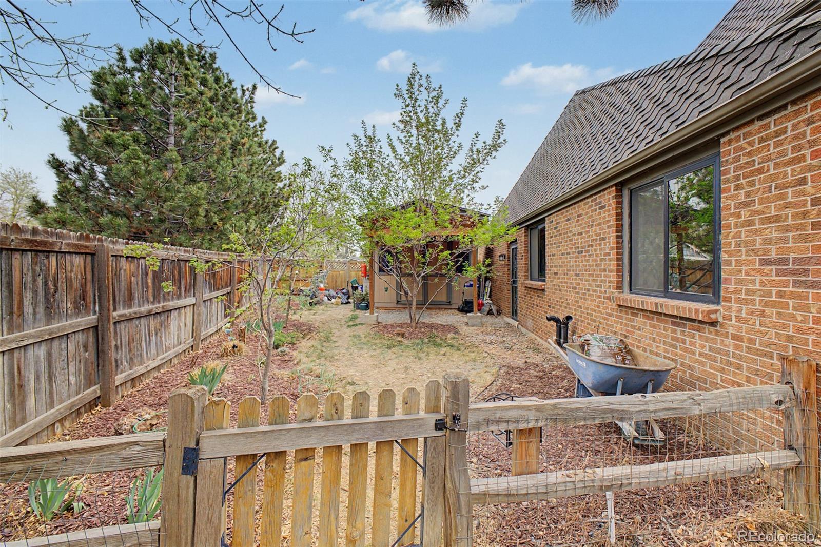 MLS Image #42 for 6152 s geneva way,englewood, Colorado
