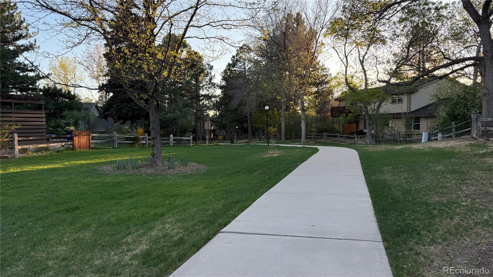 MLS Image #44 for 6152 s geneva way,englewood, Colorado
