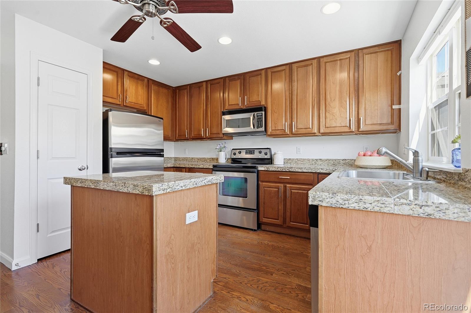 MLS Image #14 for 8727 e 29th place ,denver, Colorado