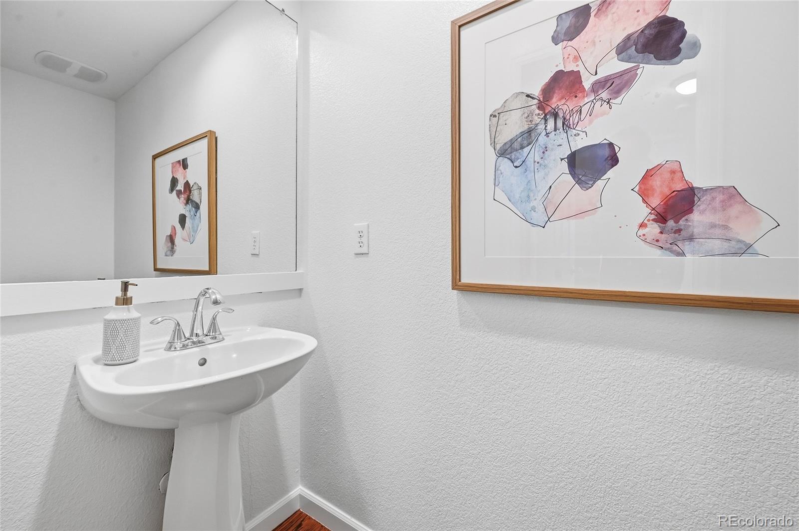 MLS Image #17 for 8727 e 29th place ,denver, Colorado