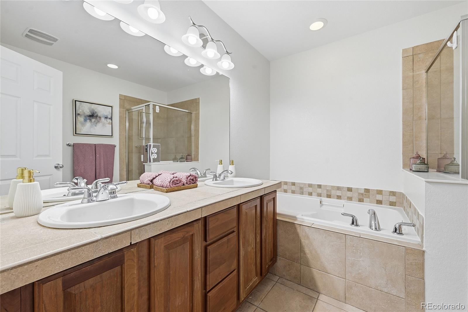 MLS Image #26 for 8727 e 29th place ,denver, Colorado