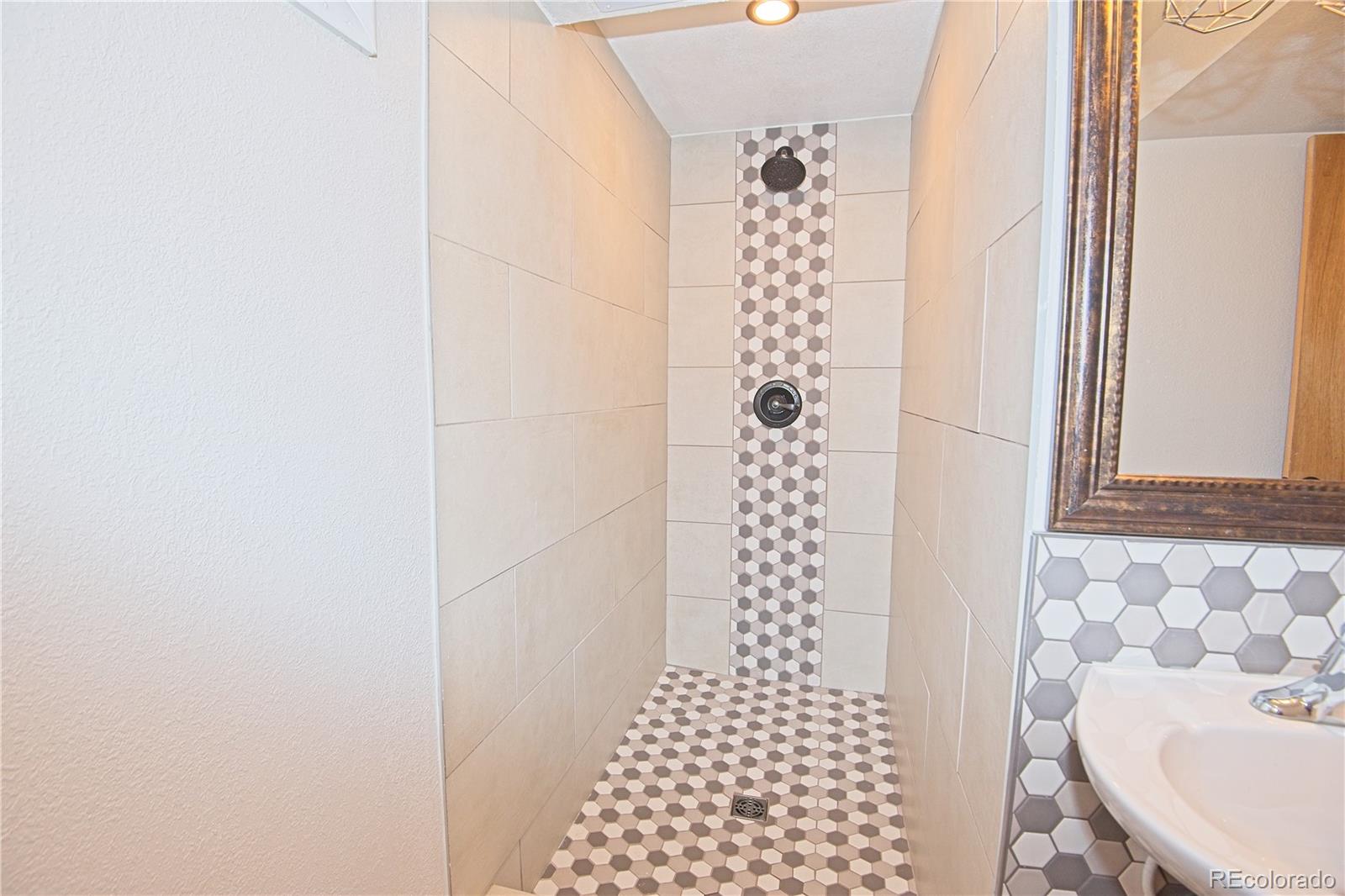 MLS Image #16 for 513  26th avenue court,greeley, Colorado