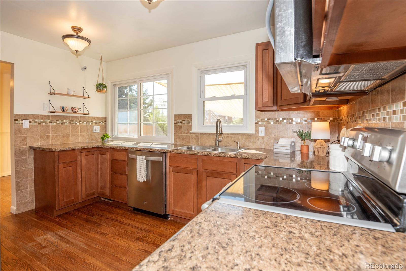 MLS Image #7 for 513  26th avenue court,greeley, Colorado