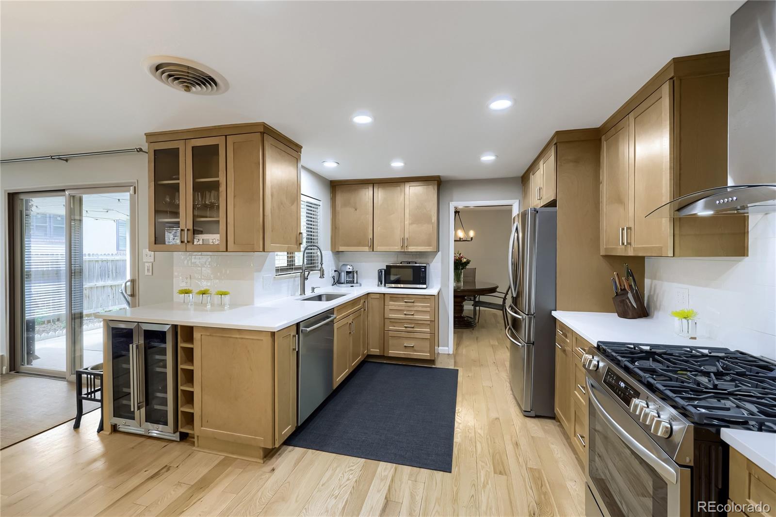 MLS Image #11 for 411  leyden street,denver, Colorado