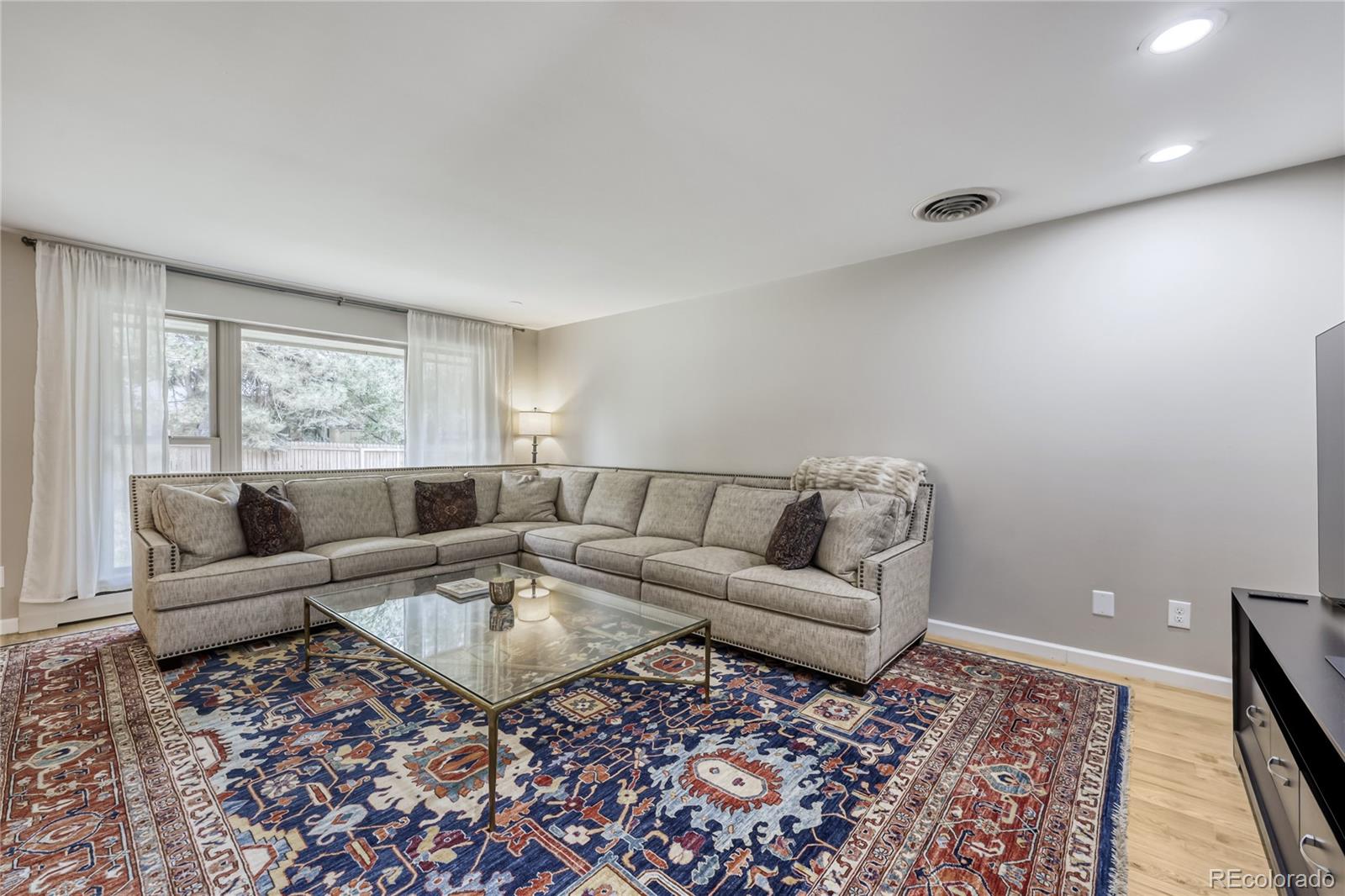 MLS Image #14 for 411  leyden street,denver, Colorado