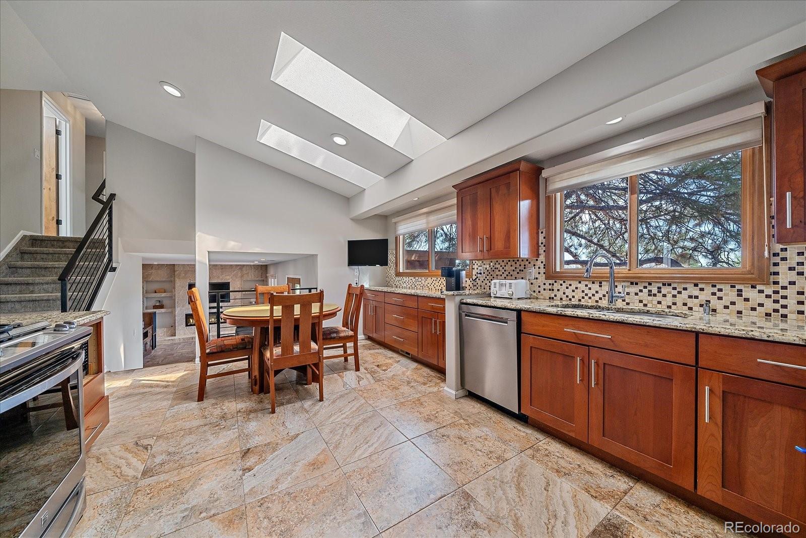 MLS Image #10 for 10058 w fremont place,littleton, Colorado