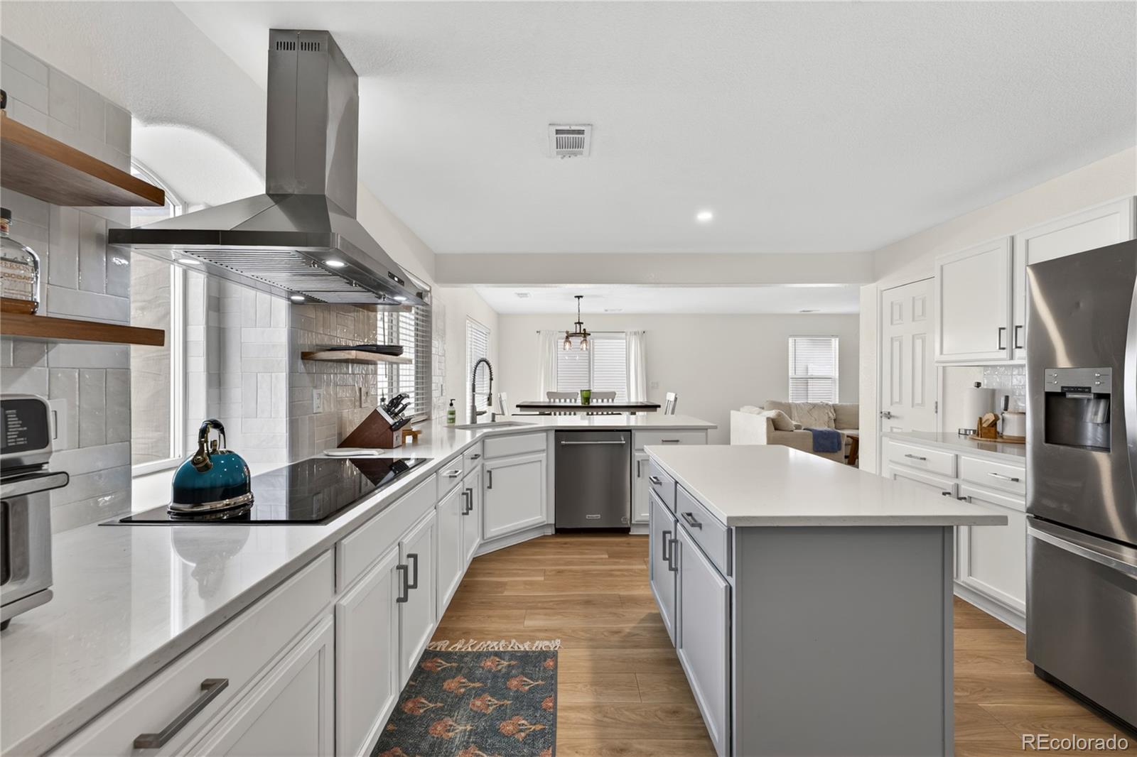 MLS Image #13 for 5076  ceylon street,denver, Colorado