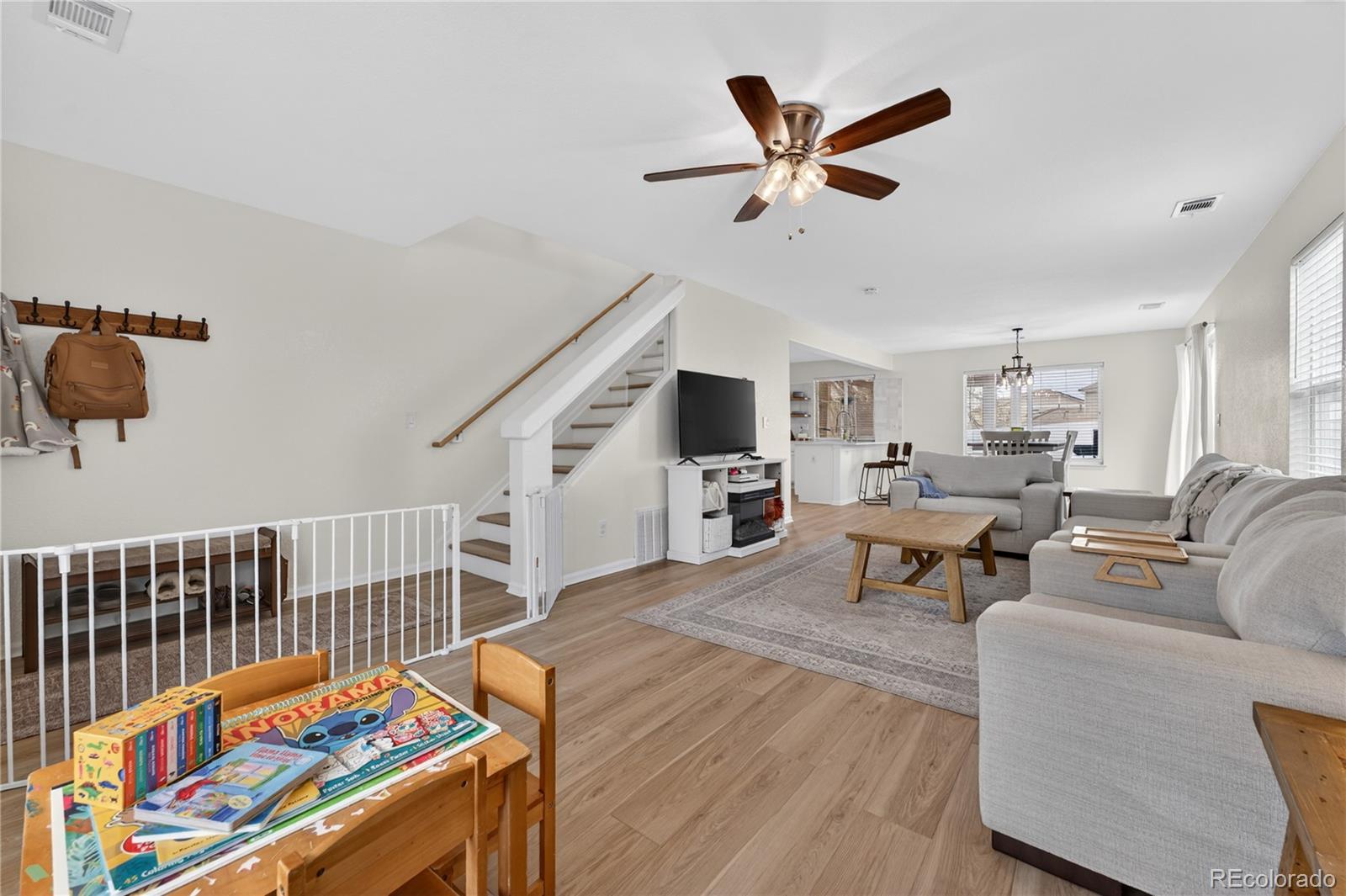 MLS Image #4 for 5076  ceylon street,denver, Colorado