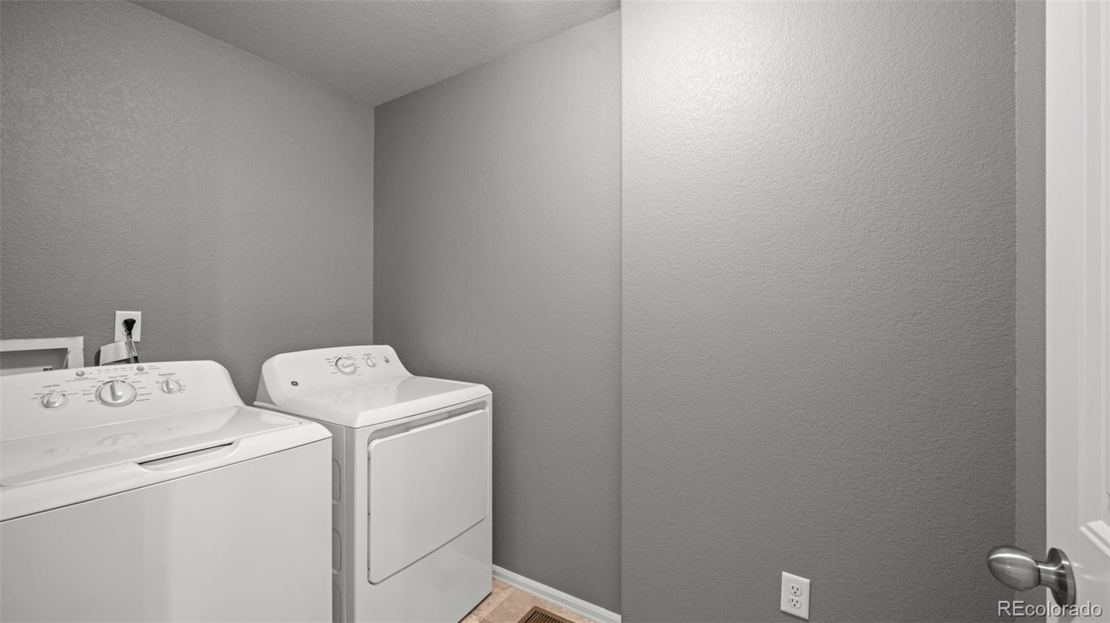 MLS Image #25 for 7423  sand lake heights,colorado springs, Colorado