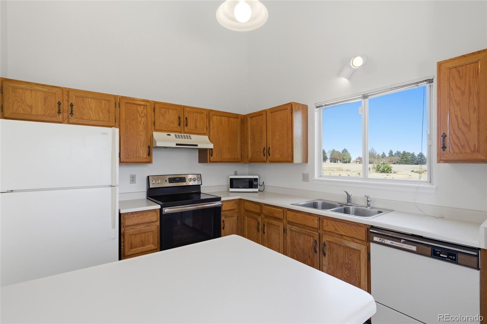 MLS Image #12 for 14777 e ohio avenue,aurora, Colorado