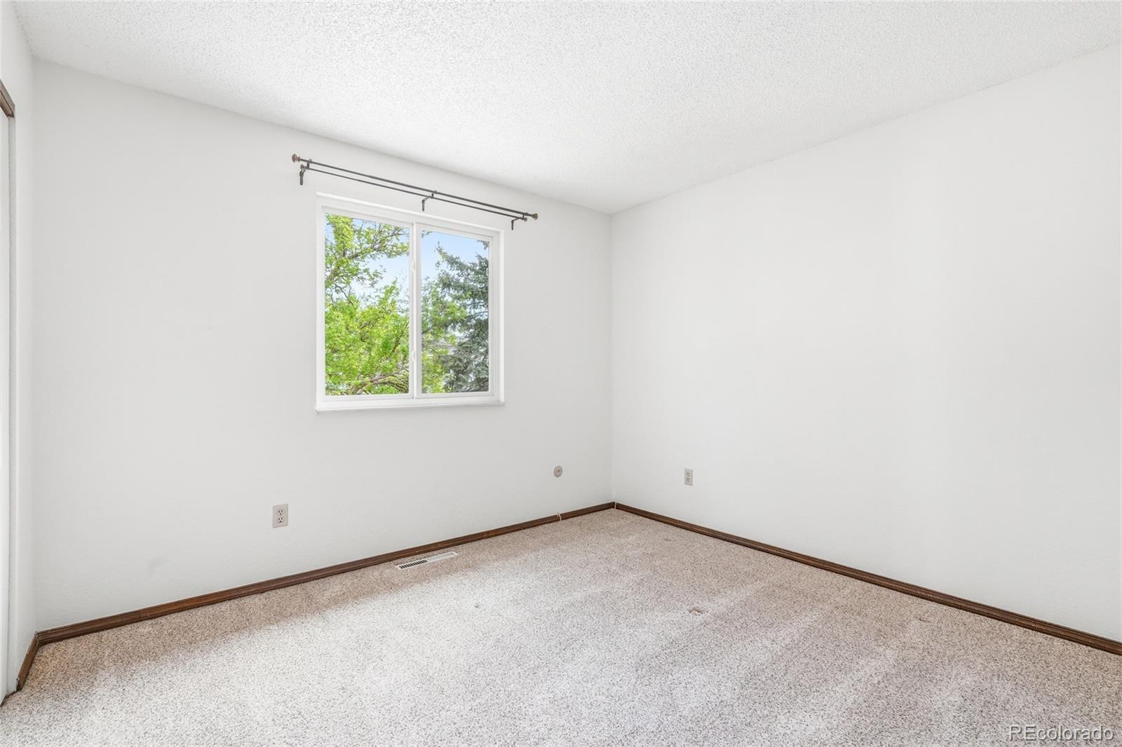 MLS Image #17 for 1016 e 6th circle,broomfield, Colorado