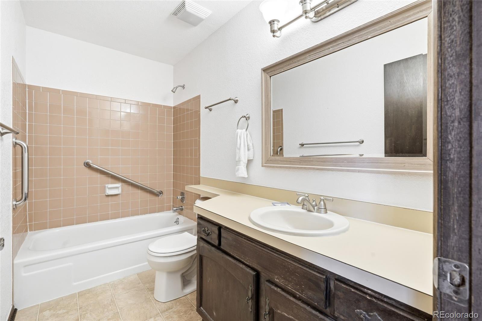 MLS Image #18 for 1016 e 6th circle,broomfield, Colorado