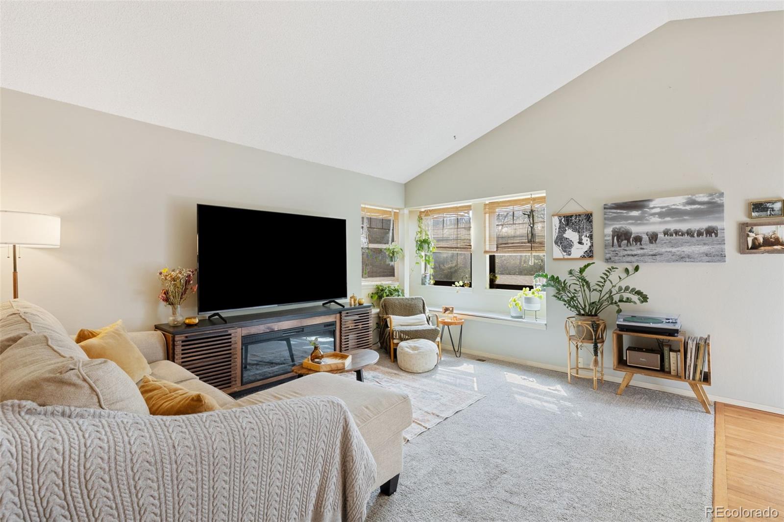 MLS Image #2 for 1125  greenbrier drive,colorado springs, Colorado