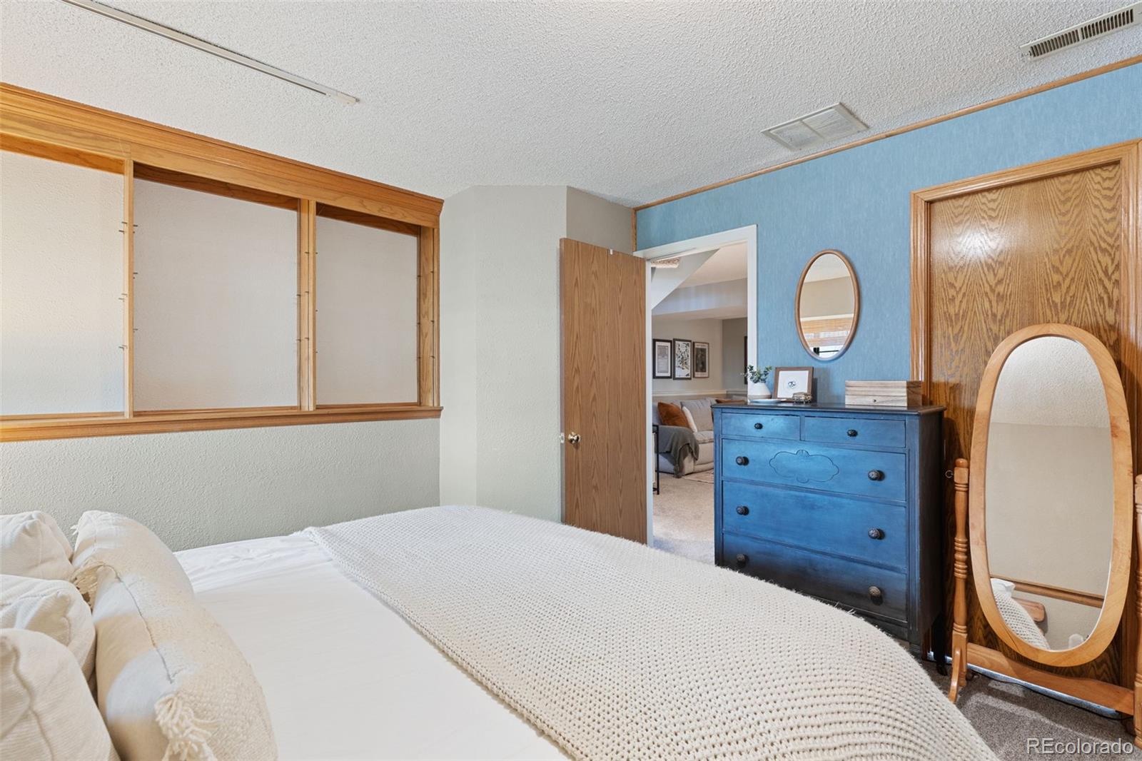 MLS Image #24 for 1125  greenbrier drive,colorado springs, Colorado