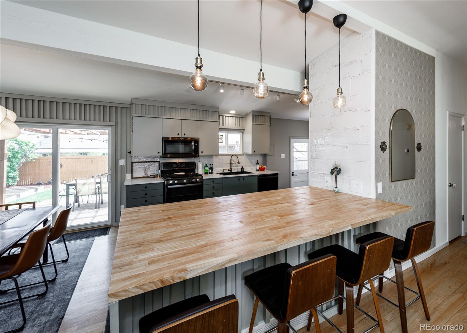 MLS Image #15 for 609  pioneer lane,colorado springs, Colorado