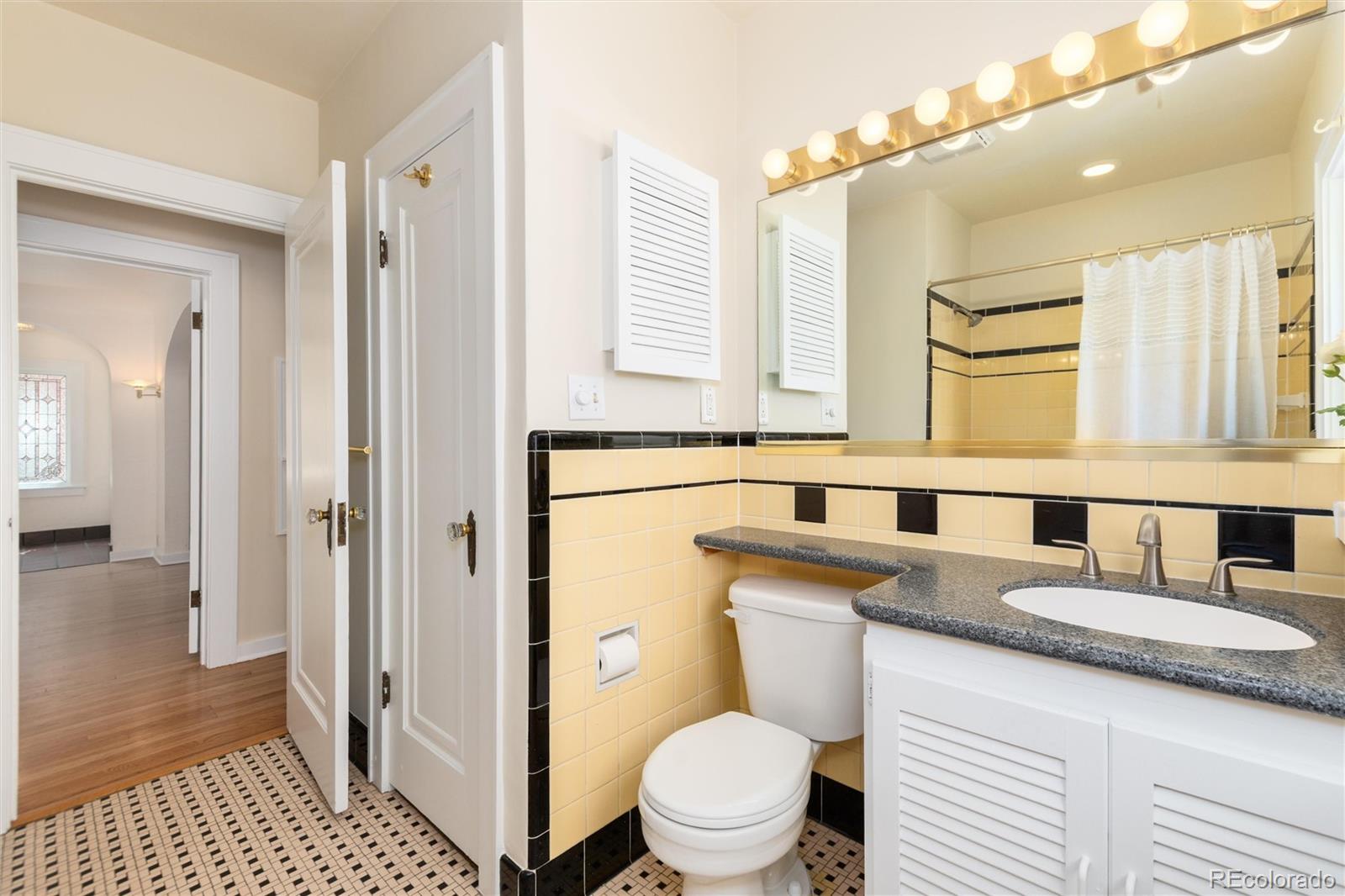 MLS Image #17 for 1567  ivanhoe street,denver, Colorado