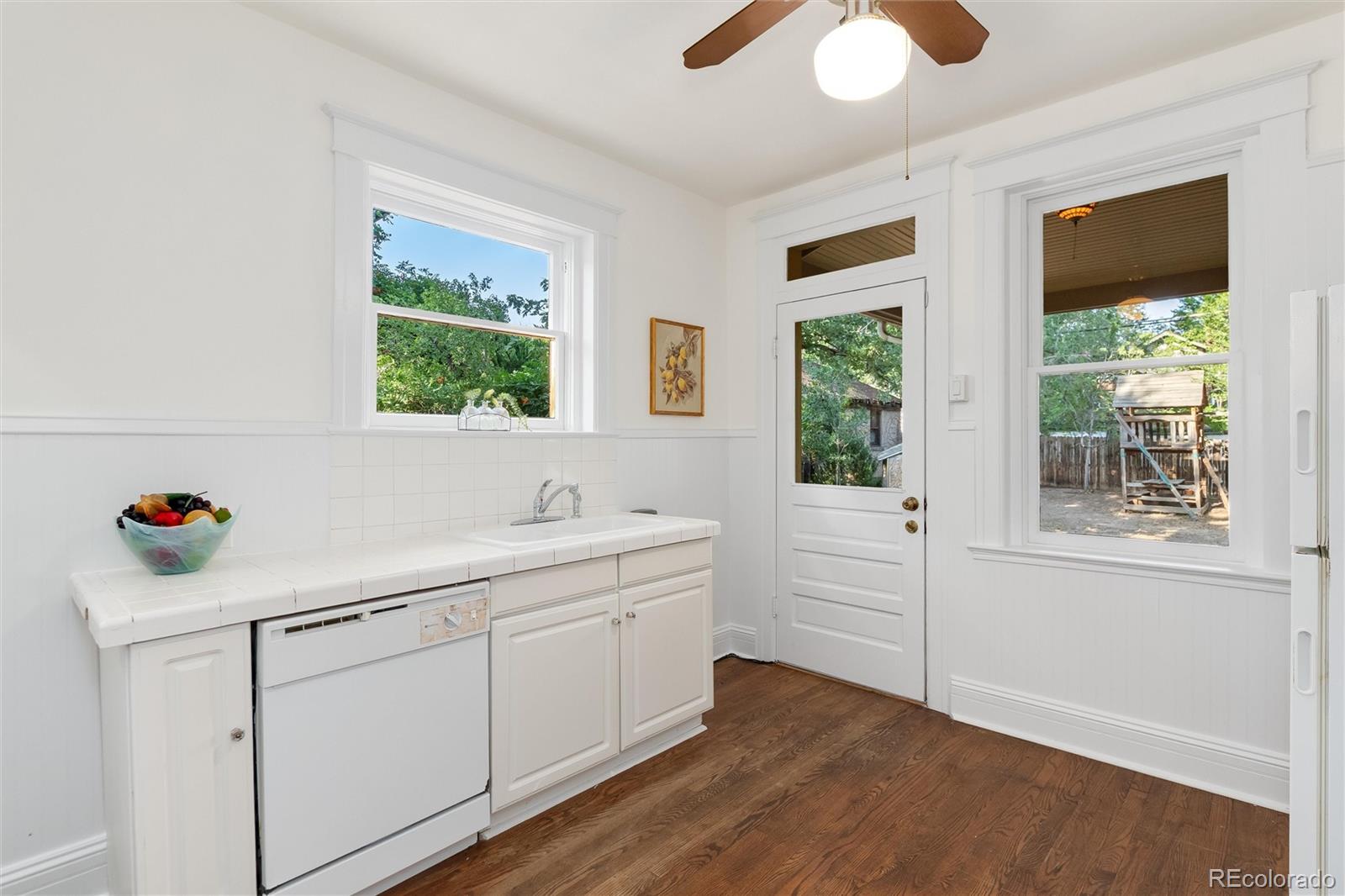 MLS Image #15 for 666 n franklin street,denver, Colorado