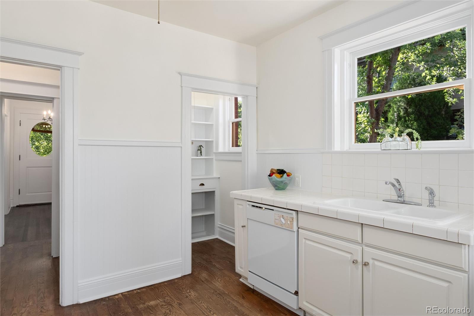 MLS Image #16 for 666 n franklin street,denver, Colorado