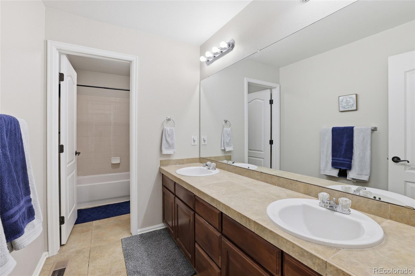 MLS Image #30 for 21103 e lehigh place,aurora, Colorado