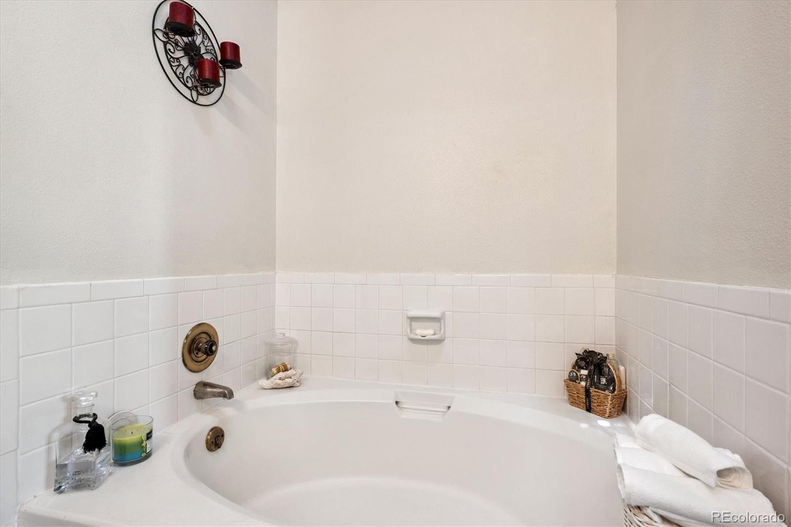 MLS Image #15 for 7705 s hill drive,littleton, Colorado