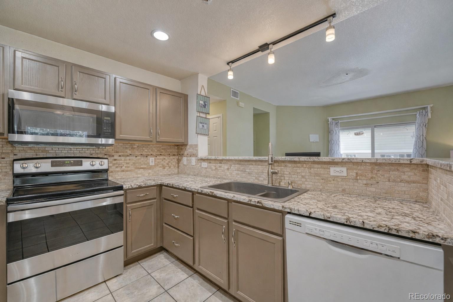 MLS Image #4 for 8707 e florida avenue 407,denver, Colorado