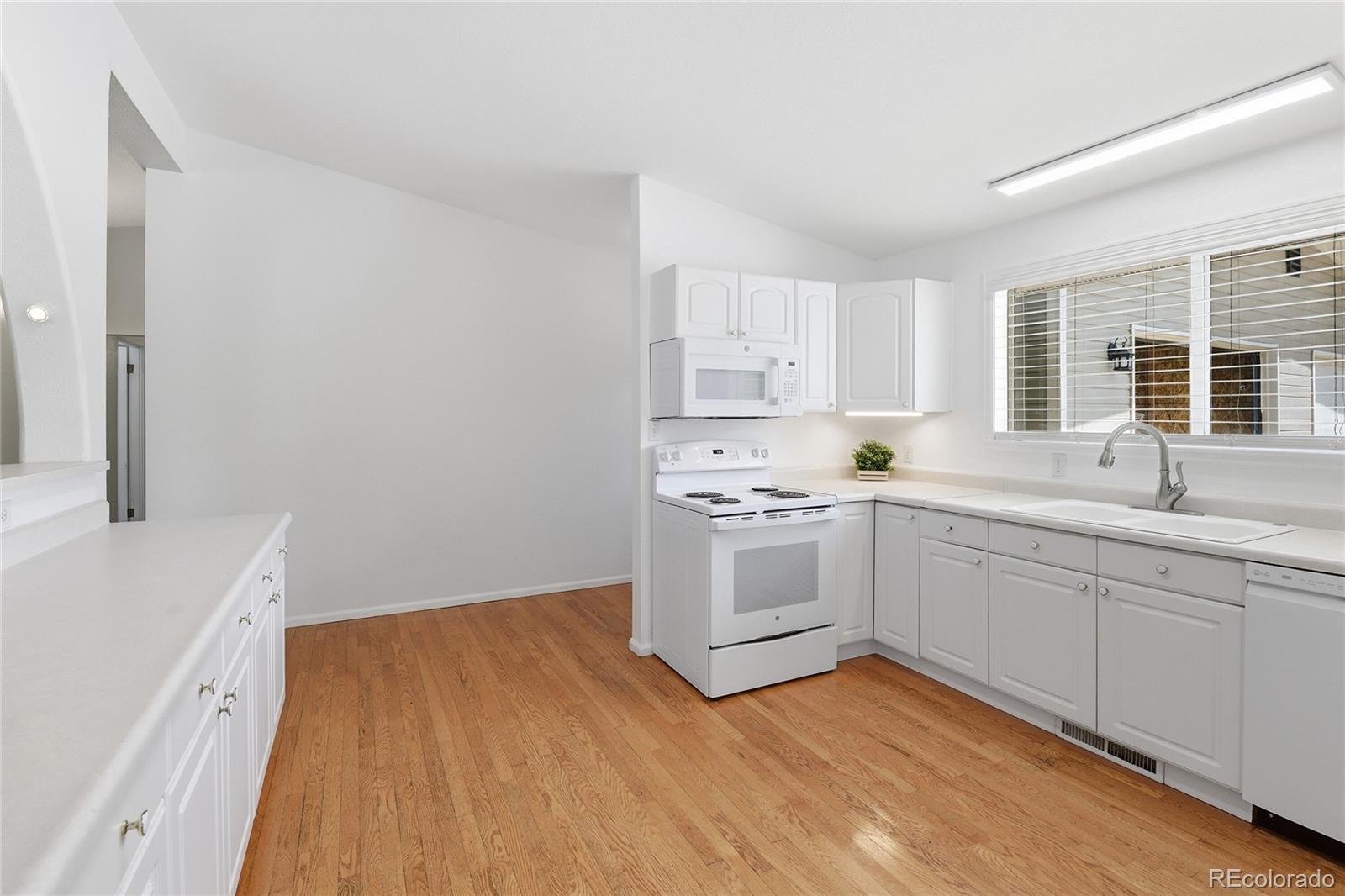 MLS Image #9 for 5445 w caryl place,littleton, Colorado