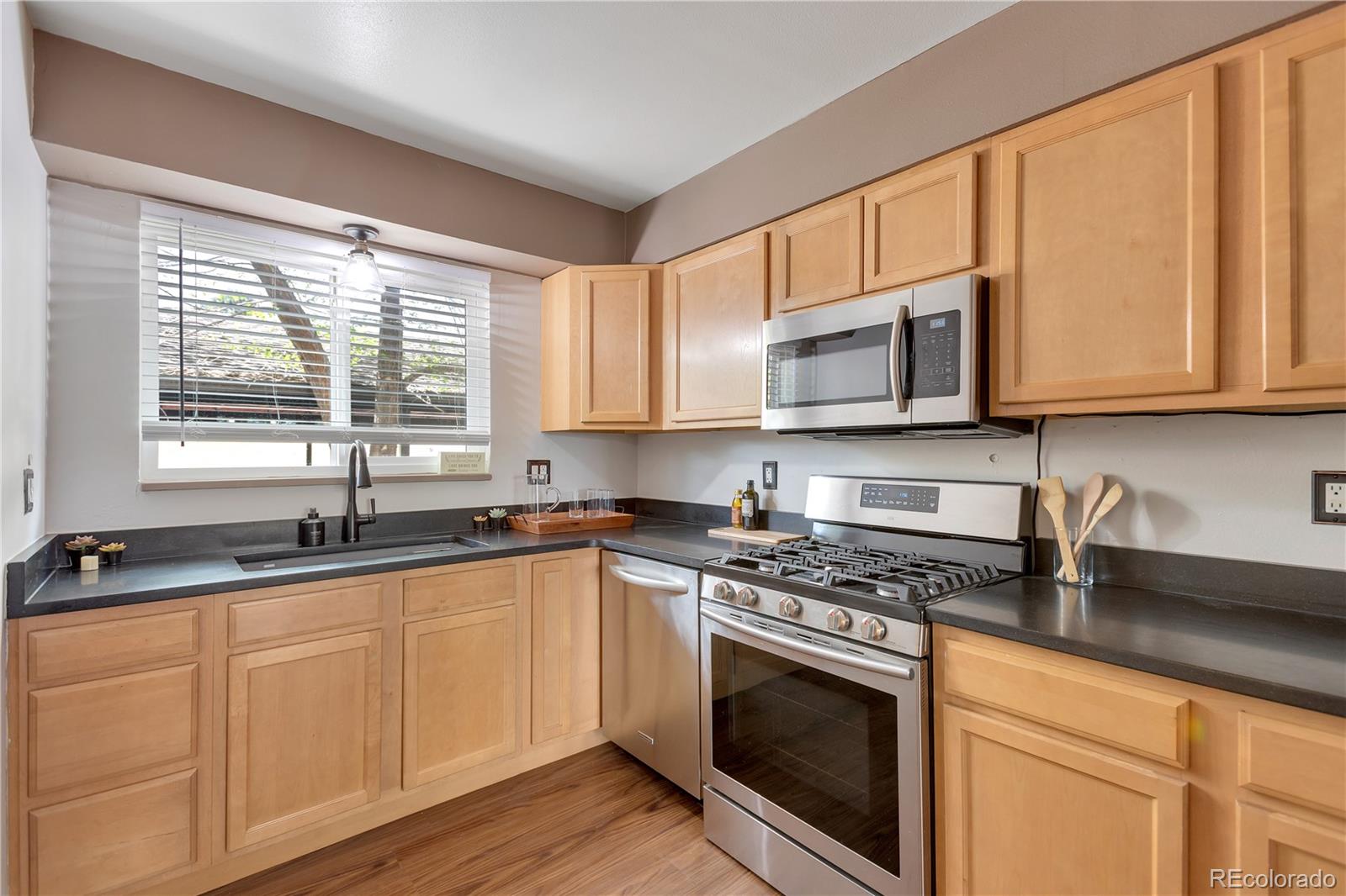 MLS Image #3 for 6478 w 80th drive a,arvada, Colorado